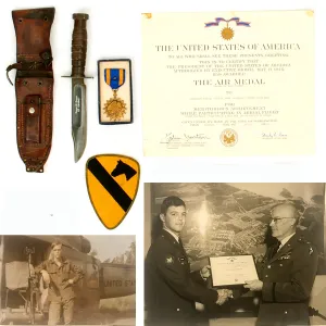 Original U.S. Vietnam War 1st Air Cavalry Helicopter Gunner Pilot Knife and Air Medal Grouping