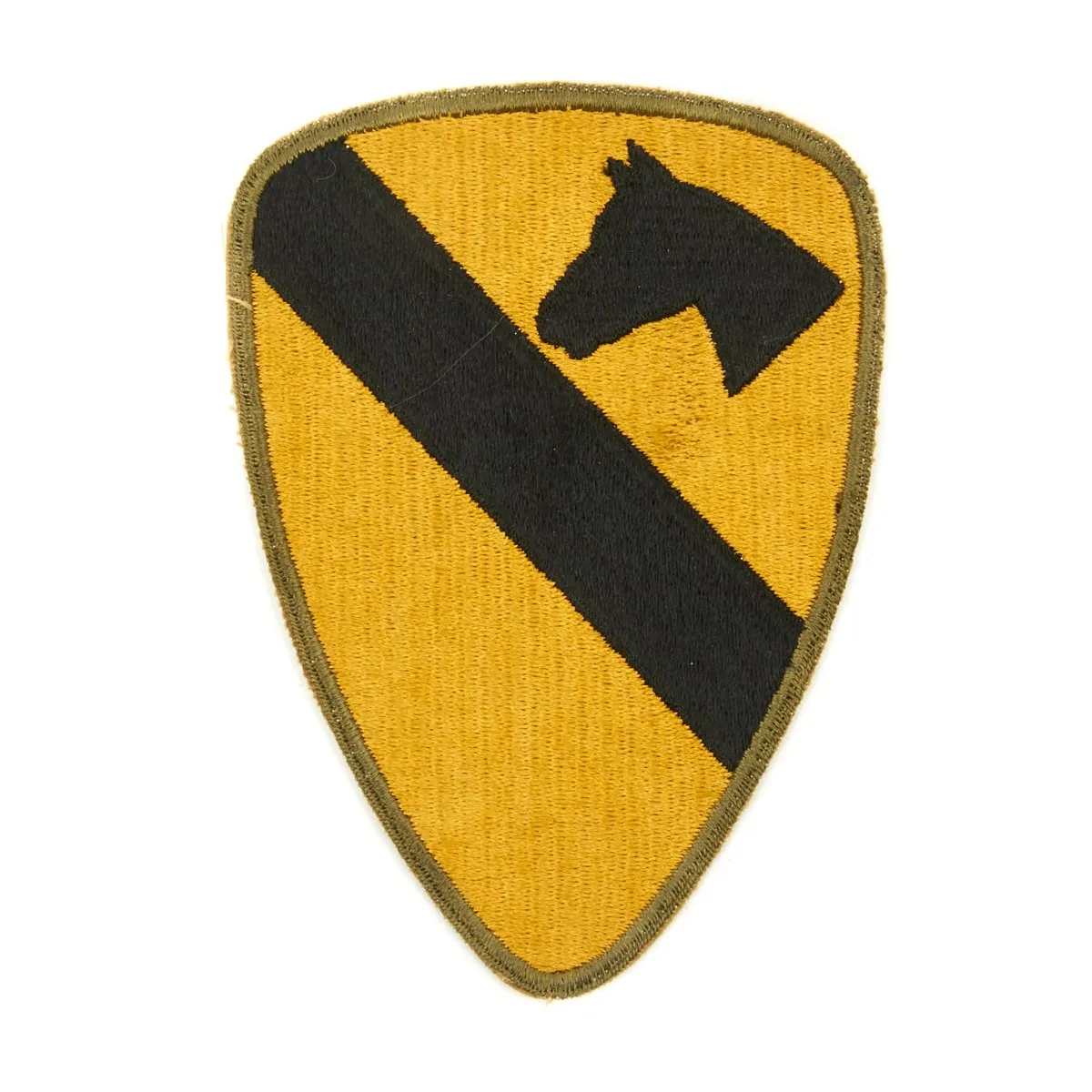 Original U.S. Vietnam War 1st Air Cavalry Helicopter Gunner Pilot Knife and Air Medal Grouping
